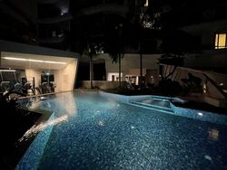 sky-green photo thumbnail #1